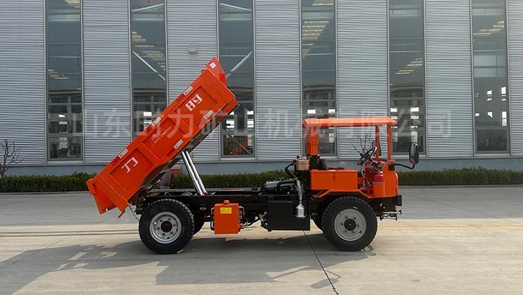 UQ-3地下自卸車(chē)圖片